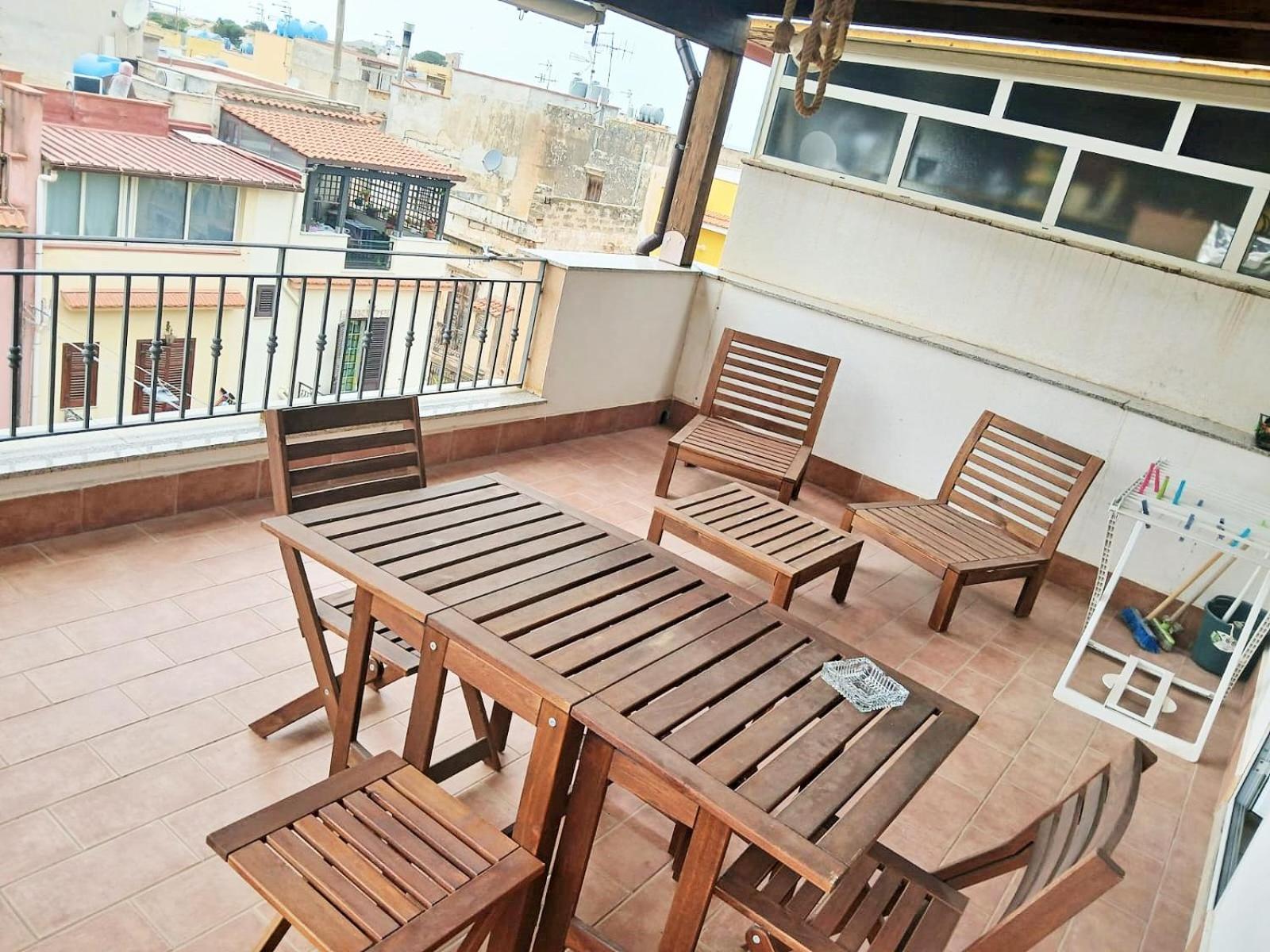 Casa XXI Aprile Apartment Изола деле Фемине Екстериор снимка
