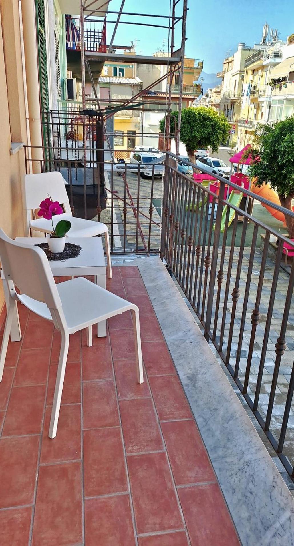 Casa XXI Aprile Apartment Изола деле Фемине Екстериор снимка
